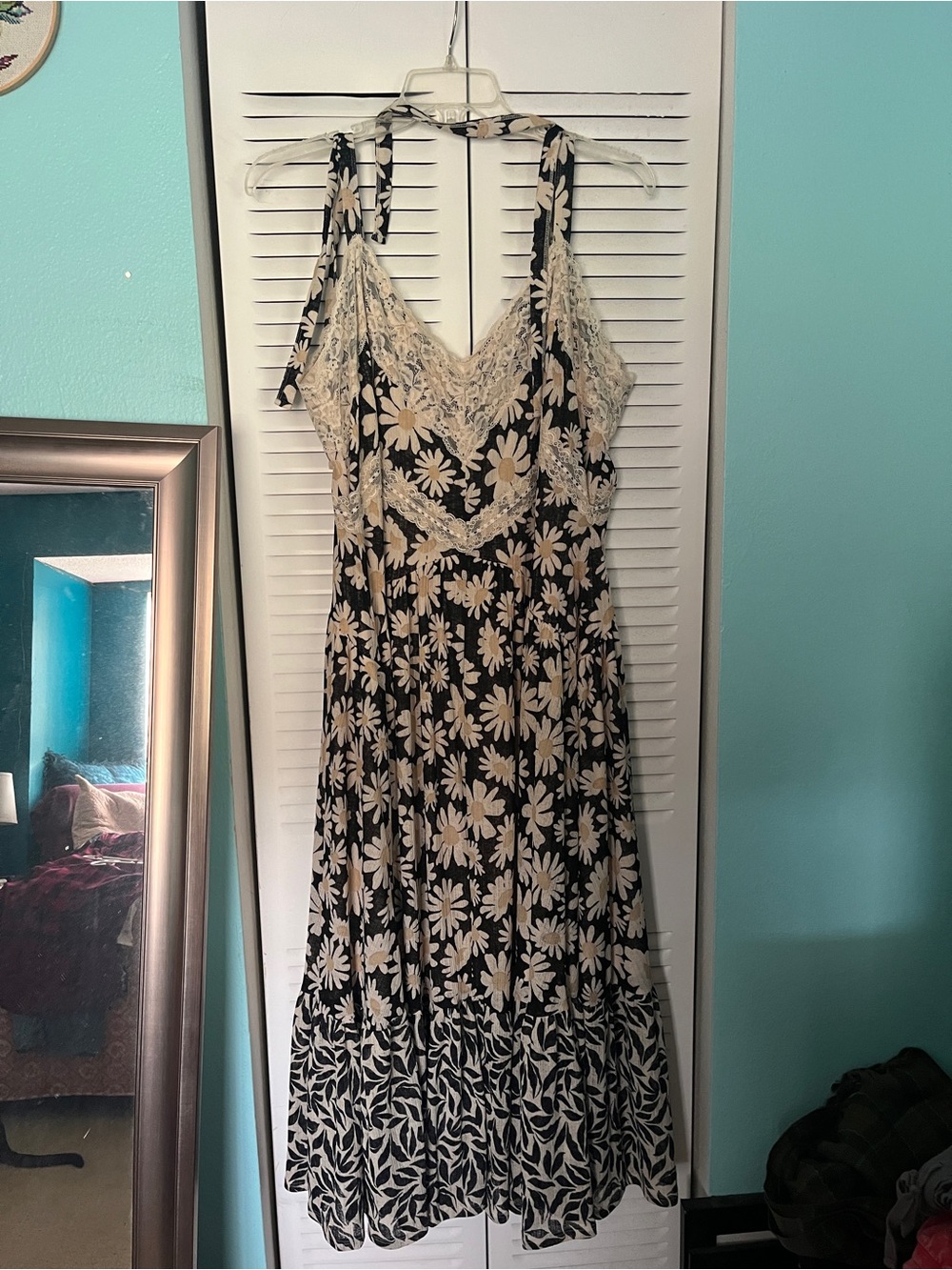 torrid Black and Cream Daisy Lace-Trim Midi Dress